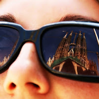 Sagrada Familia vista dal basso di 