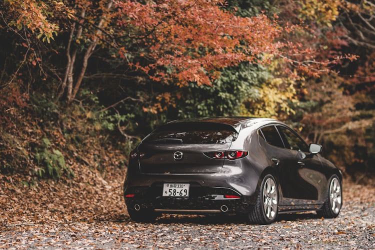 ◆taka◆さんが投稿したMazda3・マツダ3に関するカスタム事例の投稿画像3枚目