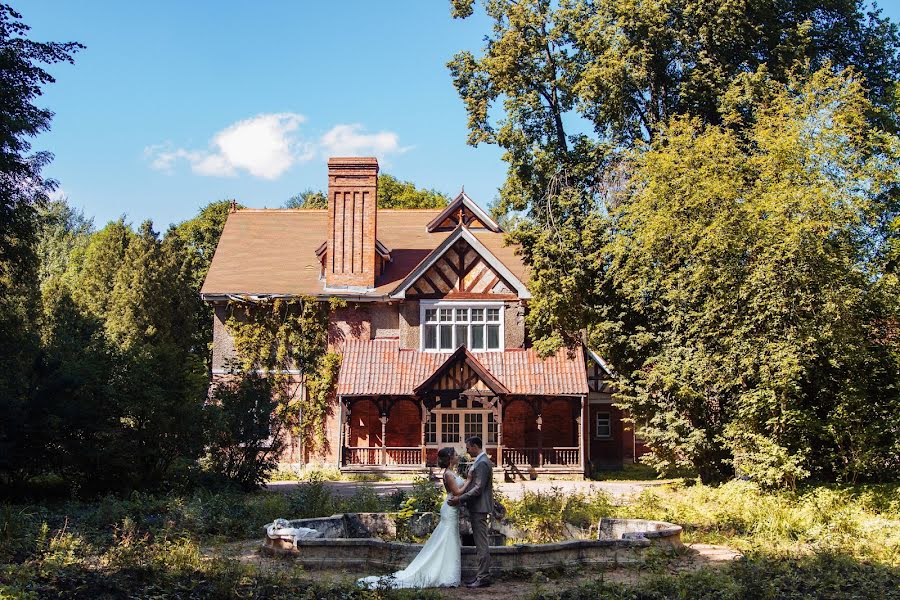 Fotógrafo de bodas Irina Selezneva (remeslove). Foto del 3 de abril 2018