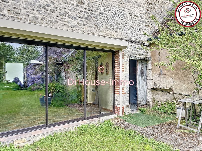 Vente maison 4 pièces 93 m² à Saint-Péravy-la-Colombe (45310), 127 000 €