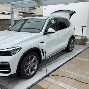 X5 xDrive 45e