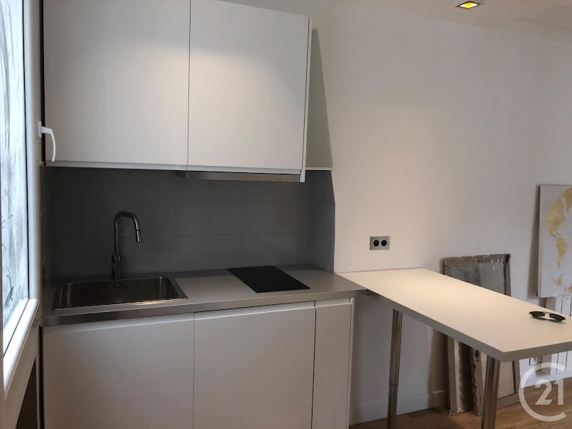 Location meublée appartement 2 pièces 29.38 m² à Paris 16ème (75016), 1 750 €