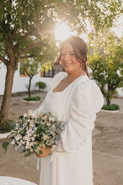 Wedding photographer Isabel Morera (thewildcouplewed). Photo of 31 October 2023