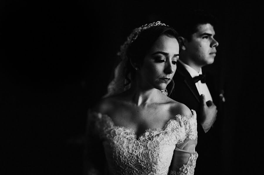 Fotógrafo de casamento Peter Olvera (peterolvera). Foto de 7 de setembro 2018