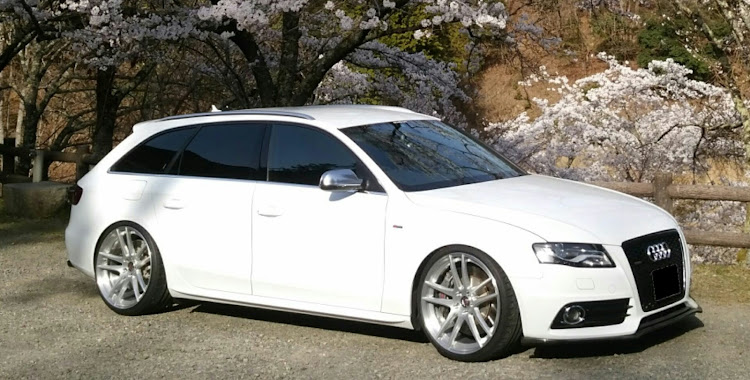 A4 アバントのドライブ・洗車に関するカスタム事例の投稿画像1枚目