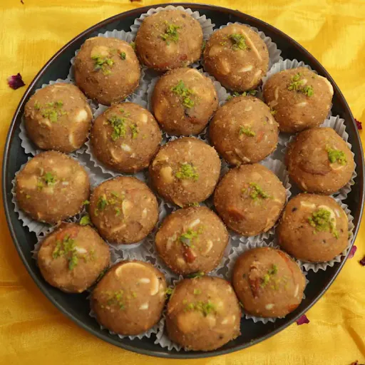 Atta Panjeeri Laddu