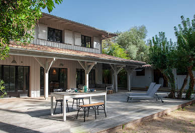 Villa en bord de mer avec jardin 3