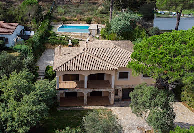 House with garden and terrace 10