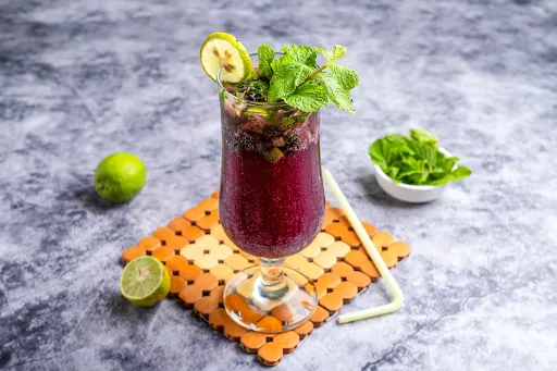 Kala Khatta Mojito