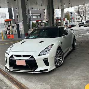 NISSAN GT-R R35