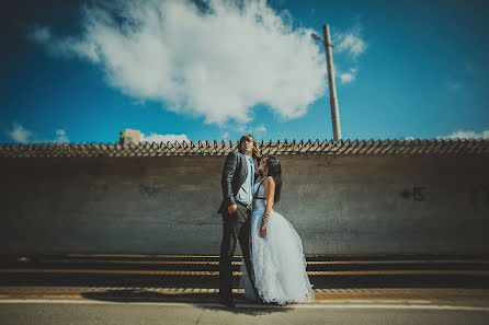 Fotógrafo de casamento Dmitriy Besov (zmei99). Foto de 25 de abril 2016