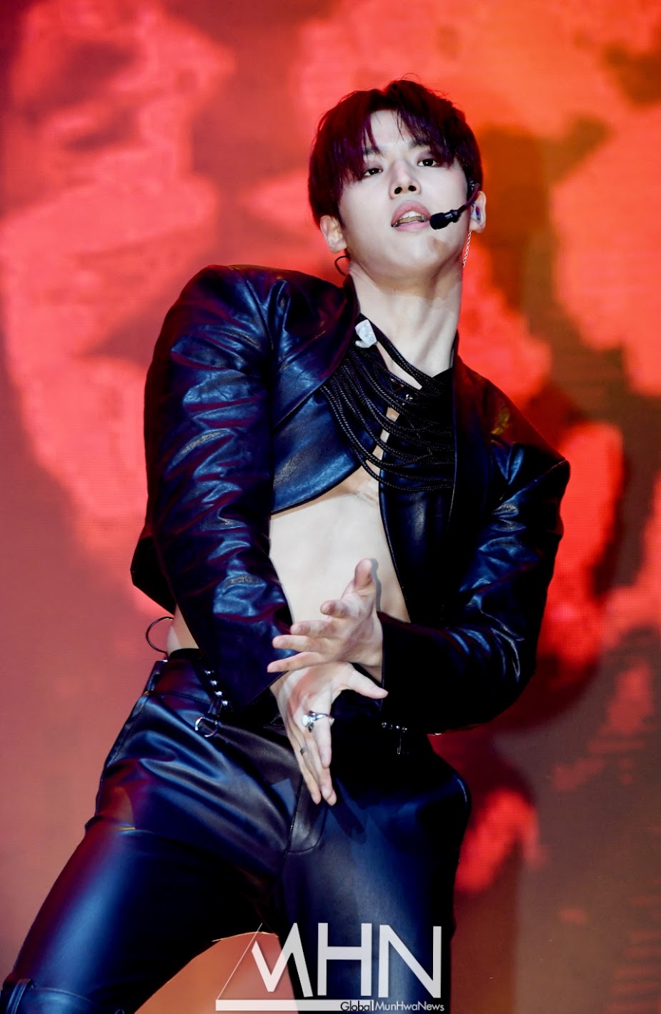 hongseok sexy 5