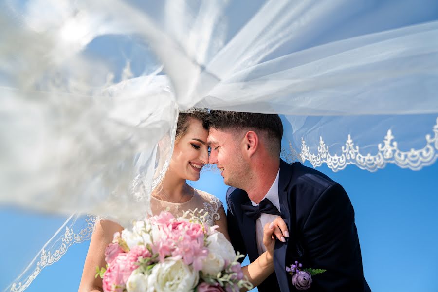शादी का फोटोग्राफर Magdalena Gheonea (magdagheonea)। अगस्त 19 2021 का फोटो