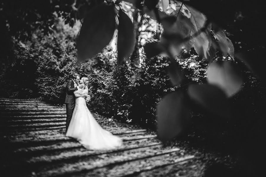 Wedding photographer Irina Lakman (kisiriska). Photo of 2 December 2015