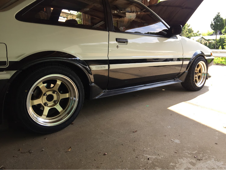 AE86装着　RAYS TE37V 8J-0