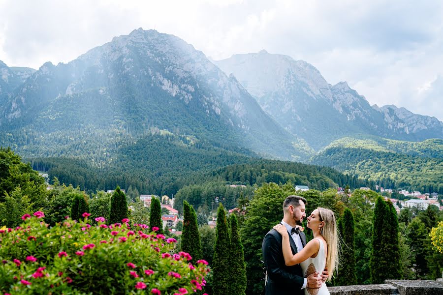 Fotografo di matrimoni Laurentiu Nica (laurentiunica). Foto del 21 novembre 2023