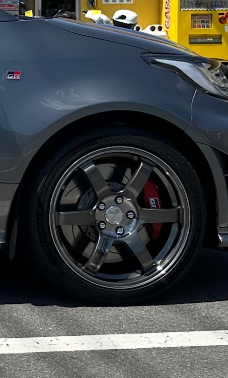 GRヤリスのボディコーティング・シラザン50施工・RAYS VOLKRACING TE37・ホイール交換に関するカスタム事例の投稿画像7枚目