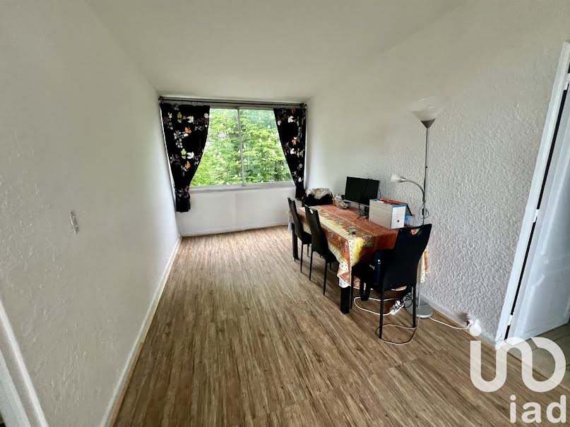 Location  appartement 5 pièces 75 m² à Boussy-Saint-Antoine (91800), 1 250 €