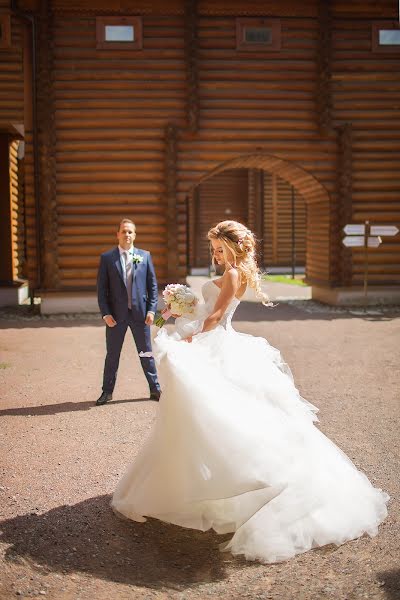 Fotografo di matrimoni Lena Astafeva (tigrdi). Foto del 25 luglio 2017