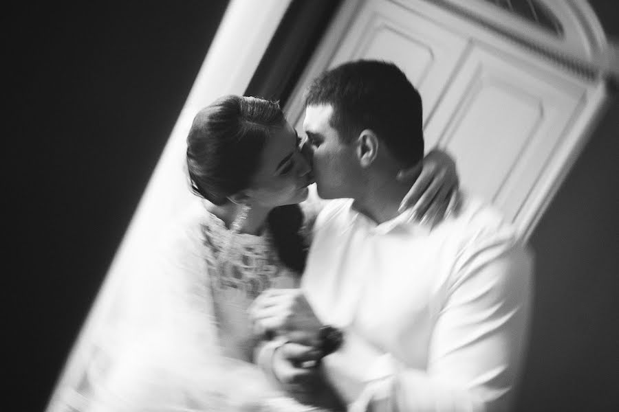 婚禮攝影師Denis Perminov（denisperminov）。2015 12月12日的照片