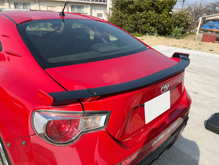 86のリアスポイラー有り派？無し派？に関するカスタム事例の投稿画像1枚目