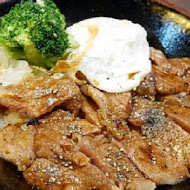 燒肉丼販(台北旗艦店)