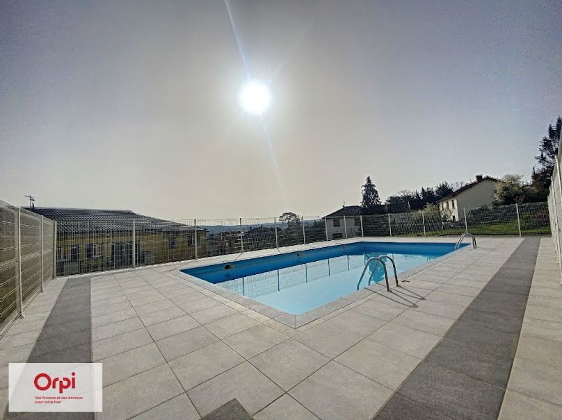 Location  appartement 2 pièces 36 m² à Montluçon (03100), 425 €