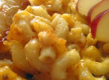 Baked Apple Macaroni and Cheese