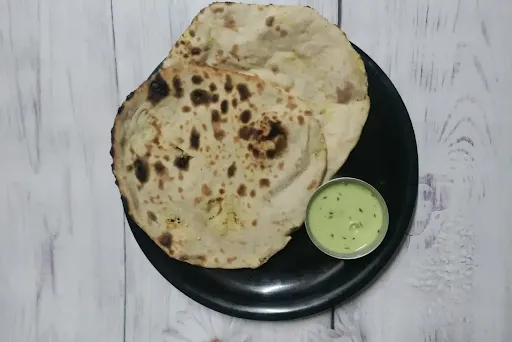 Aloo Pyaz Naan