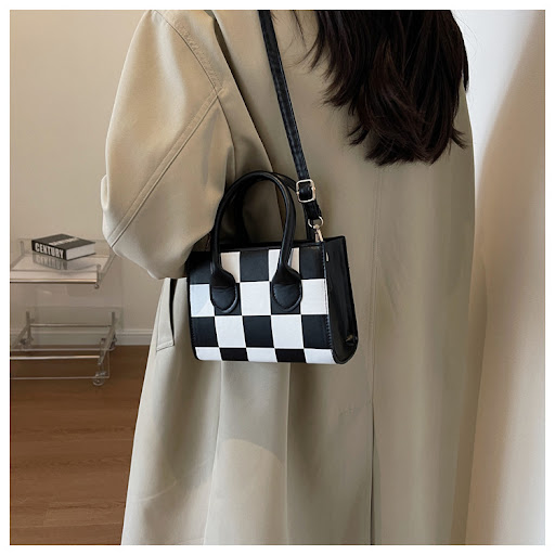 Title 14, Trendy Contrast Color Personalized Handbag Tide...