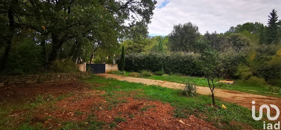 Vente terrain  677 m² à La Roquebrussanne (83136), 149 000 €