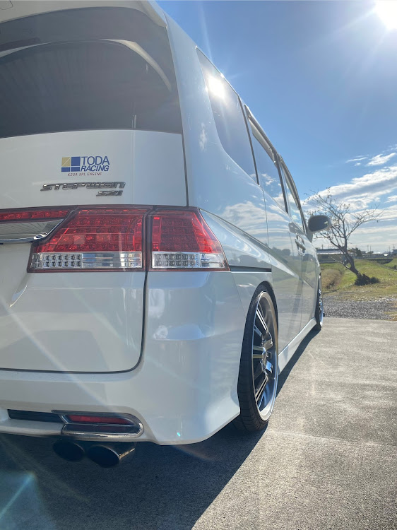 ステップワゴンの歴代のホイール見てみたい・D9R・ベネルディ・workwheels・いいね＆フォロー＆コメントありがとうございますに関するカスタム事例の投稿画像2枚目