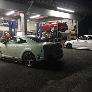 NISSAN GT-R