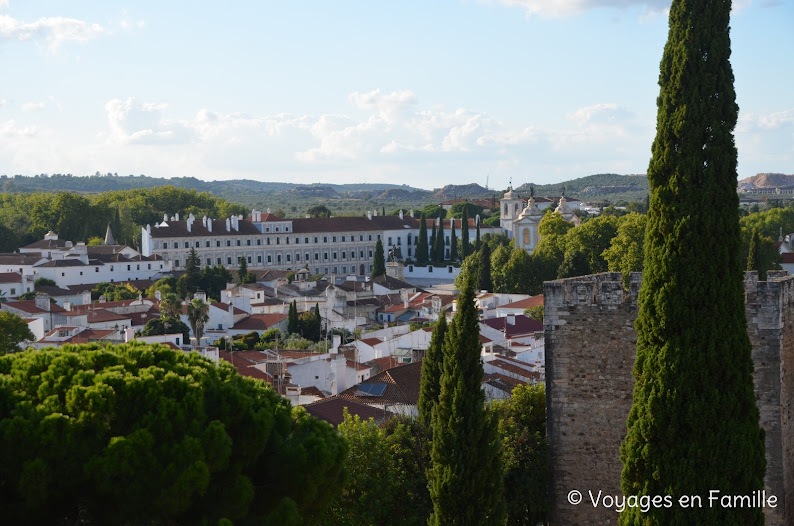 VIla Viçosa, chateau, vue sur le Palais Ducal