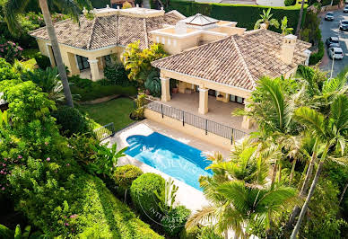 Villa with pool and terrace 18