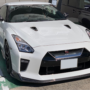 NISSAN GT-R R35