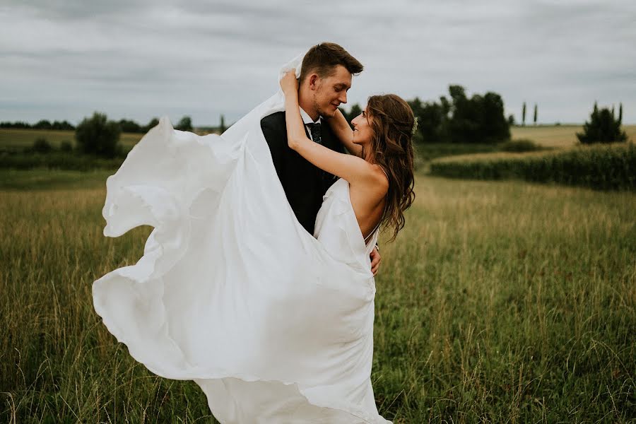 Fotografo di matrimoni Karol Nycz (karolnycz). Foto del 4 ottobre 2019