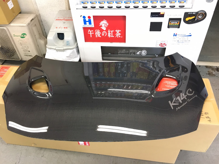 スイフトスポーツのモンスタースポーツ江戸川・ボンネット交換・大黒PAに関するカスタム事例の投稿画像1枚目