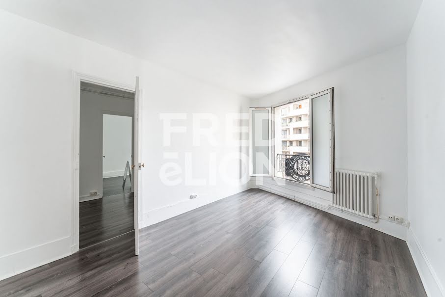 Appartement a louer paris-15e-arrondissement - 3 pièce(s) - 71.51 m2 - Surfyn