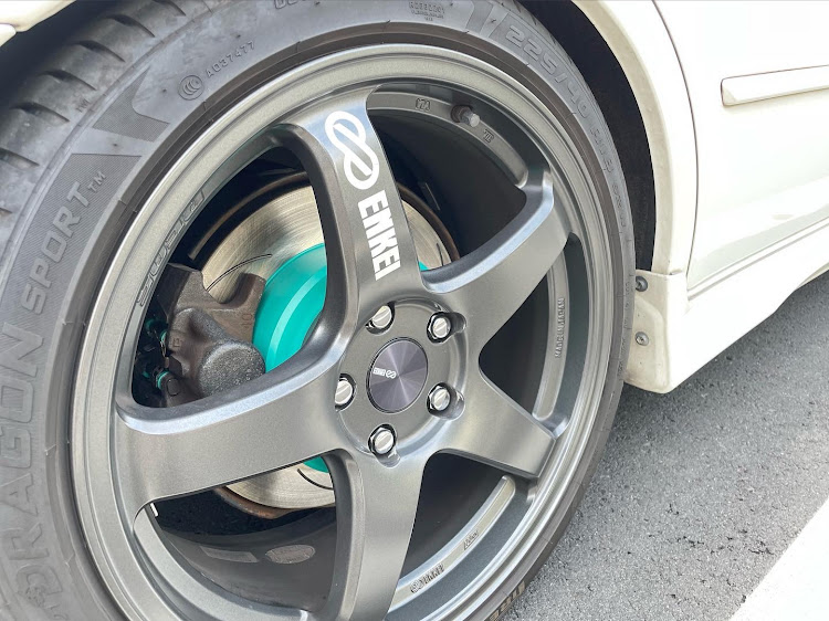アルテッツァのブレーキパッド交換・ブレーキローター交換に関するカスタム事例の投稿画像2枚目
