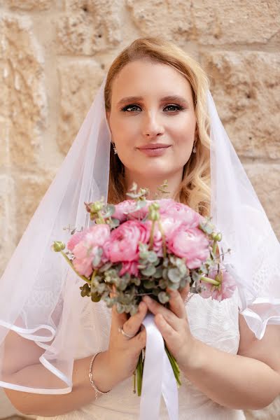 Fotógrafo de casamento Arina Gracheva (arinagracheva). Foto de 12 de janeiro 2023