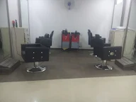 Discover U Unisex Salon And Spa photo 1