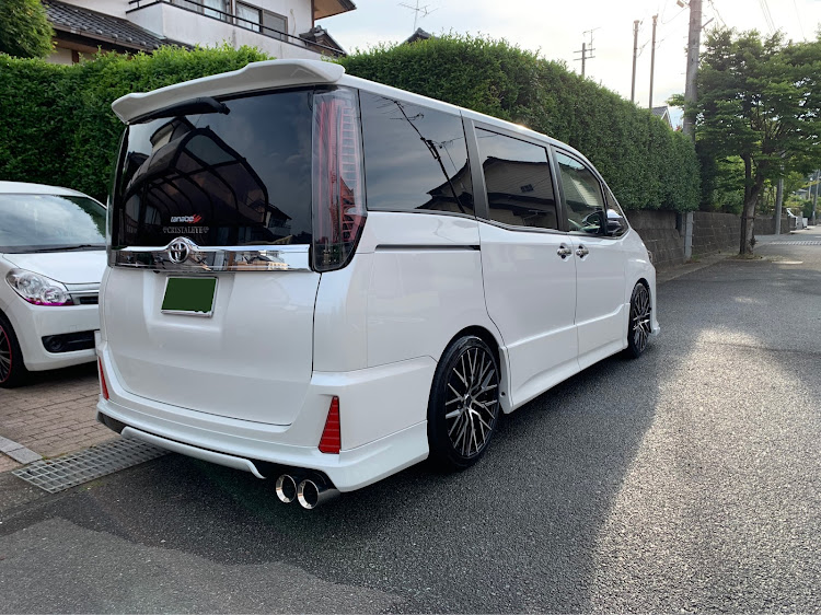 ヴォクシーの写活ドライブ・洗車が趣味・純正戻し・おひさしぶりですに関するカスタム事例の投稿画像3枚目