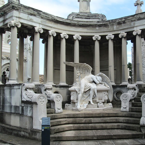 Подумаем о вечном - кладбища мира (фото)