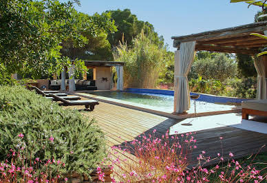 Maison avec jardin et terrasse 4