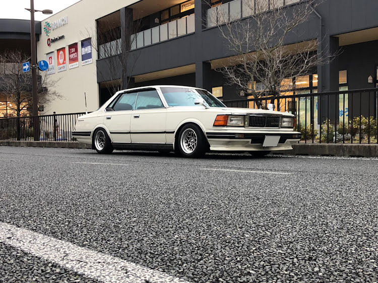 セドリックの旧車・430・売りたくないけど・次が欲しいに関するカスタム事例の投稿画像1枚目