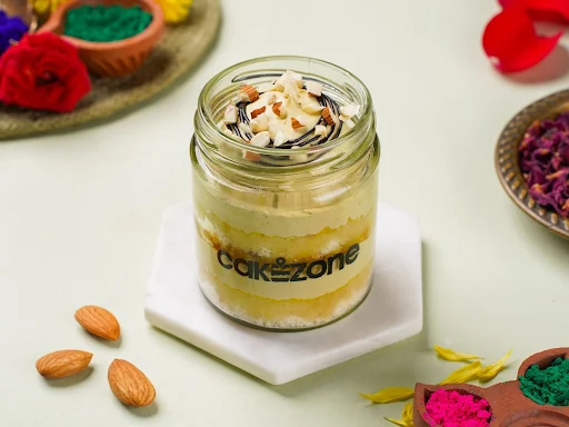 Thandai Mini Jar Cake