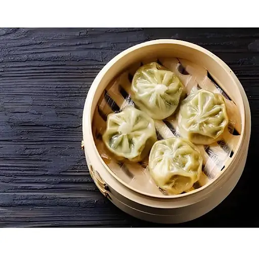 Veg Paneer Momos [6 Pieces]