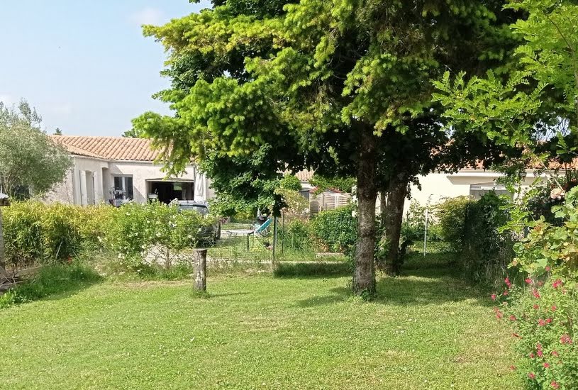  Vente Terrain + Maison - Terrain : 460m² - Maison : 90m² à Sémussac (17120) 