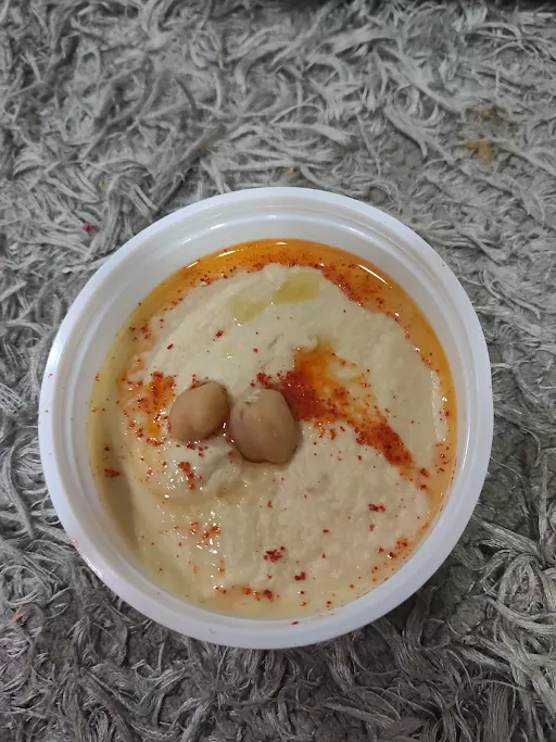 Hummus, Olives And Bread